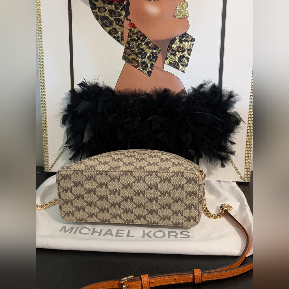 Michael Kors Cindy Saffiano Leather Dome Satchel Crossbody Bag & DUST BAG - Picture 11 of 15